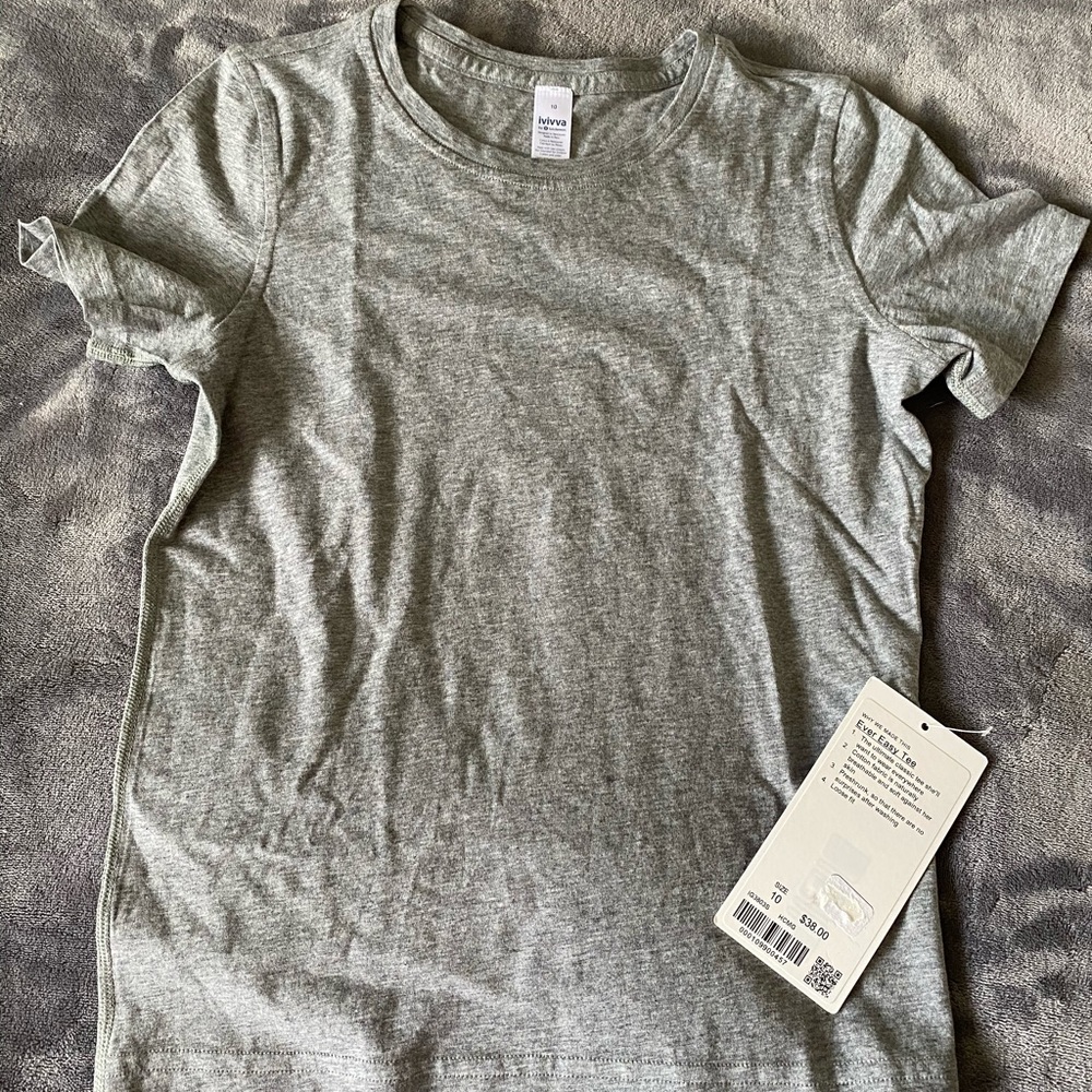 Ivivva tee